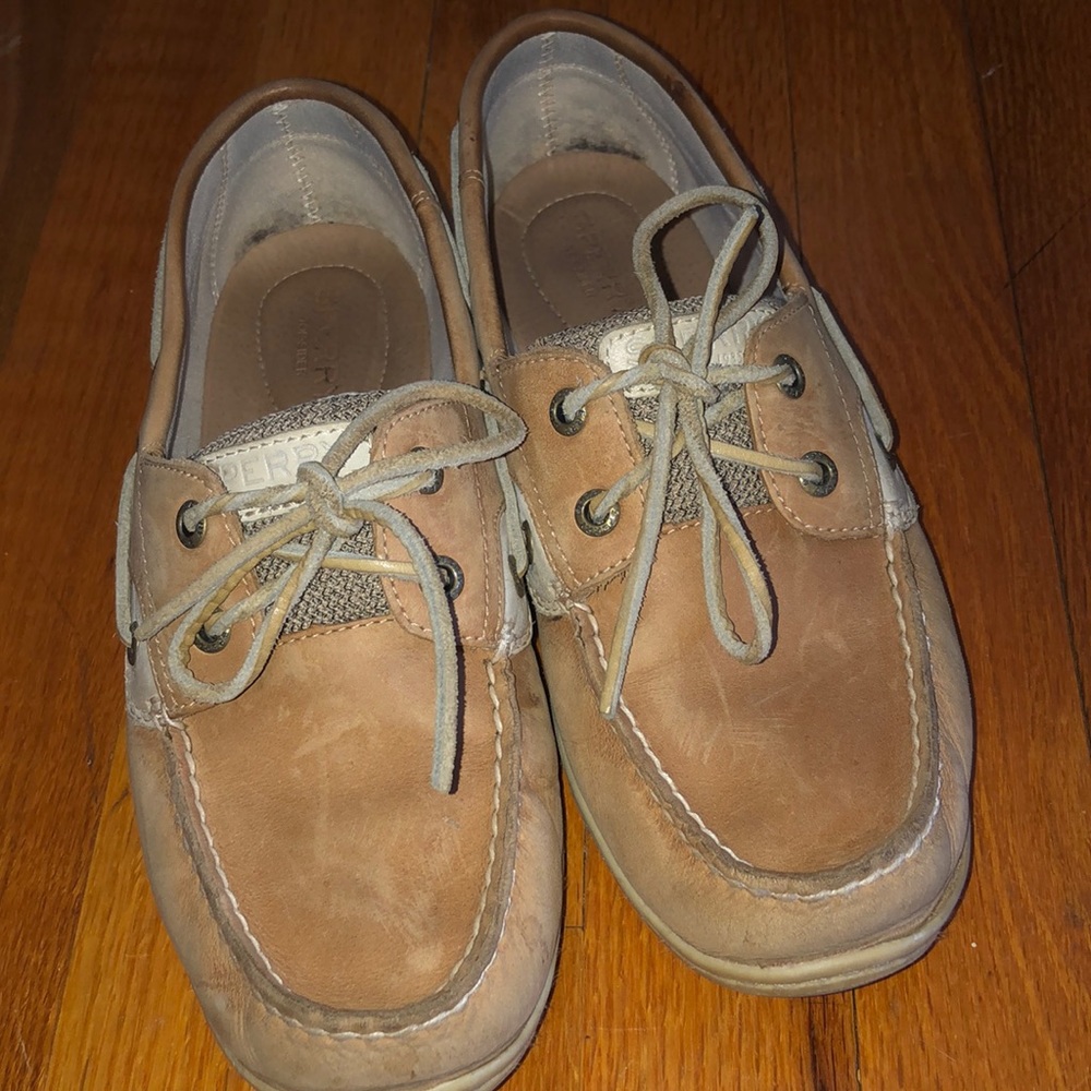 Sperry’s, 8.5, tan